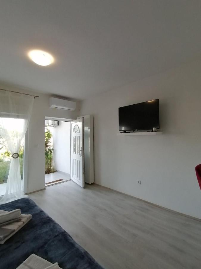 Leona Apartment Vidikovac, Pola Esterno foto