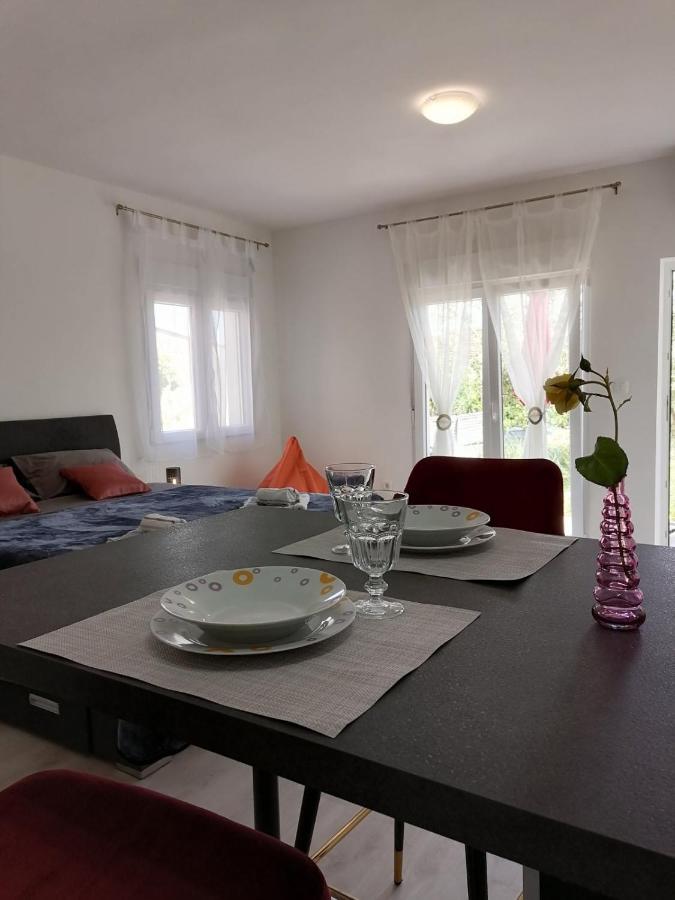 Leona Apartment Vidikovac, Pola Esterno foto