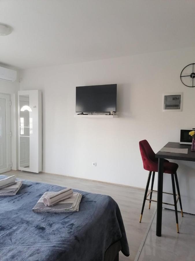 Leona Apartment Vidikovac, Pola Esterno foto
